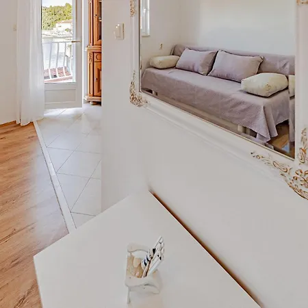 One-bedroom In * Račišće